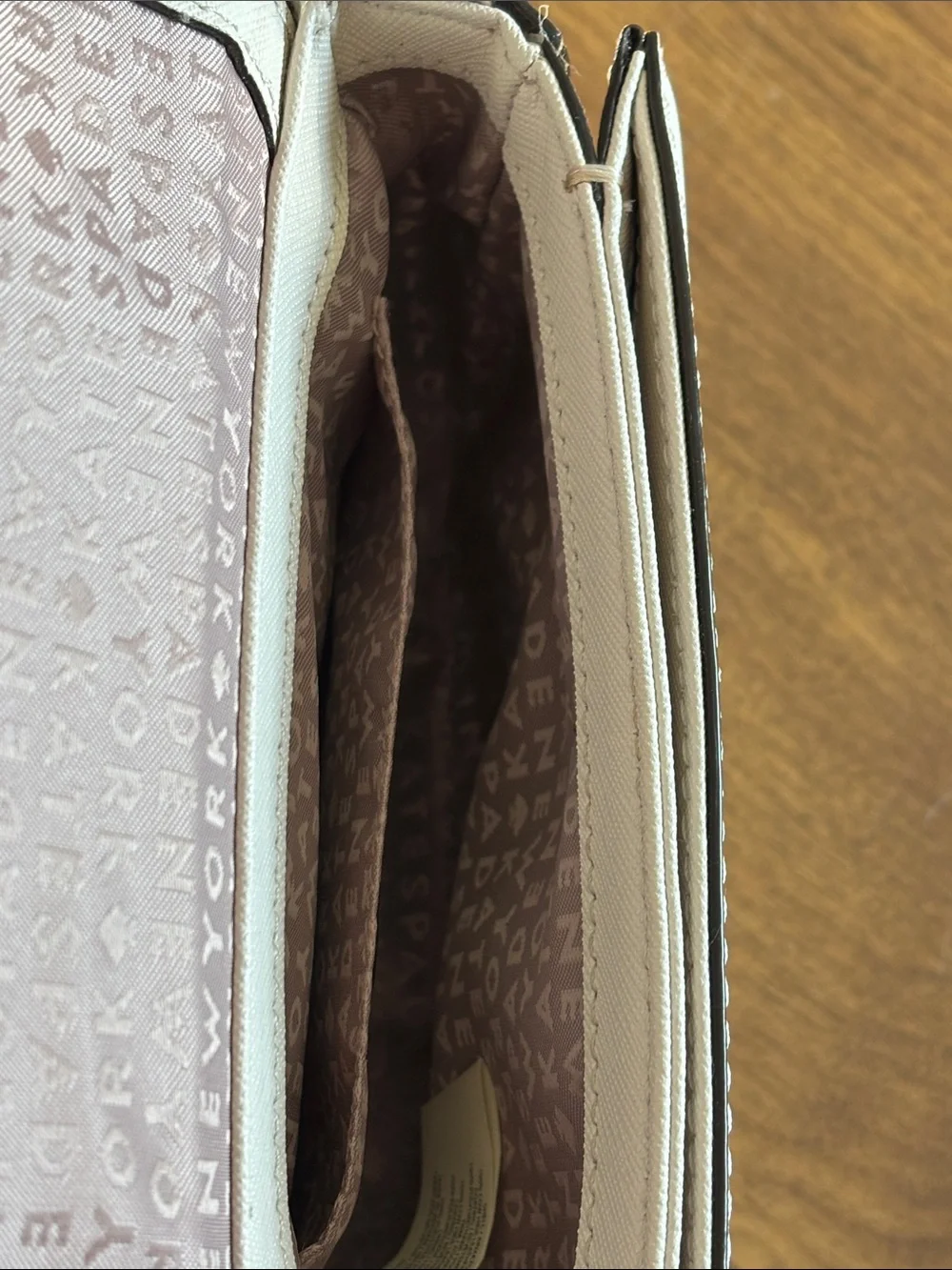 kate spade cream crossbody bag with gold hardware laurel 7x5 excellent condition